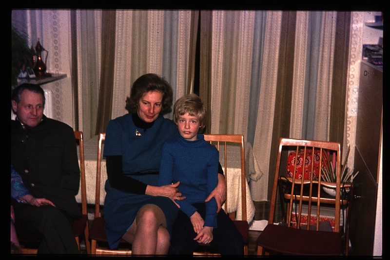 01.Regensburg dec 1974 Rino,Mama,Peter.JPG